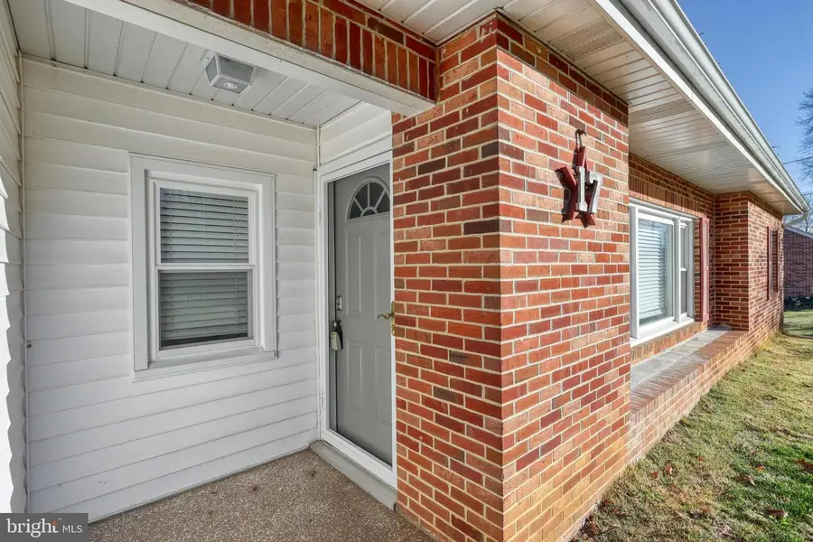 17 Charles Ave, Stewartstown, PA 17363 - Image #3