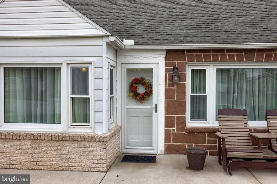 2263 Manor Rd, York, PA 17408 - Image #3