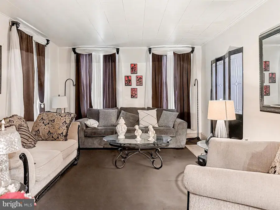 329 Wheatfield St, York, PA 17403 - Image #3