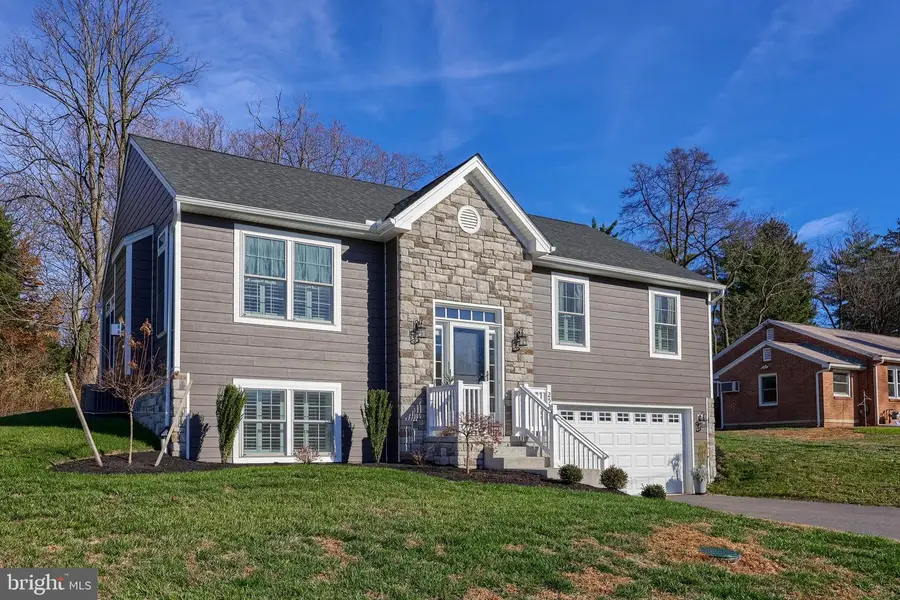 2521 Edgewood Ln, York, PA 17403 - Image #2