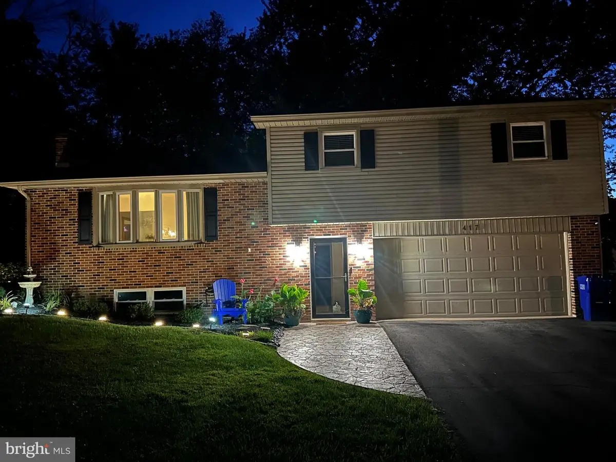 417 Rushmore Dr, York, PA 17402 - Image #1