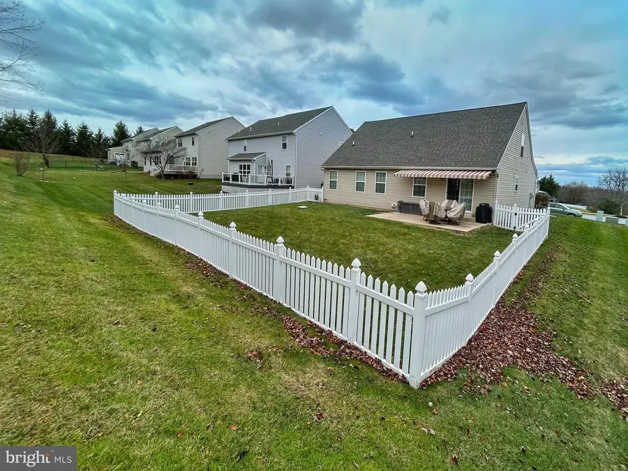 555 Countryside Rd, Seven Valleys, PA 17360 - Image #2
