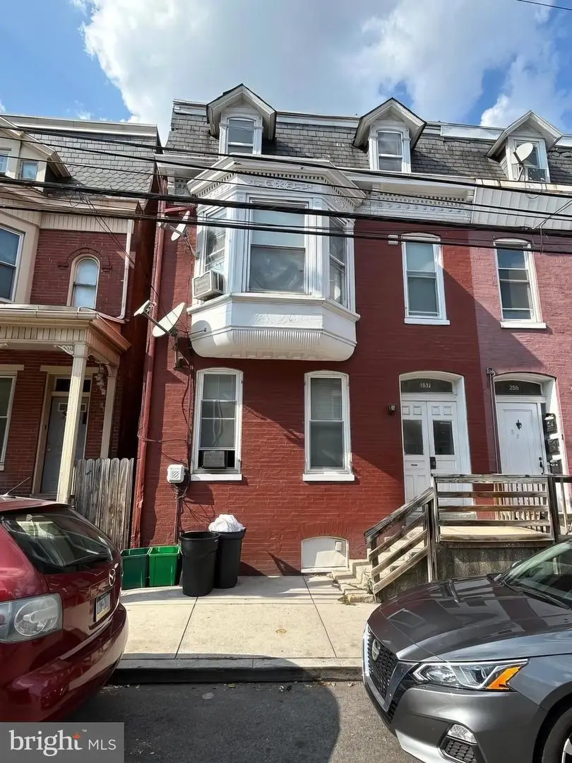 257 E College Ave, York, PA 17403 - Image #1