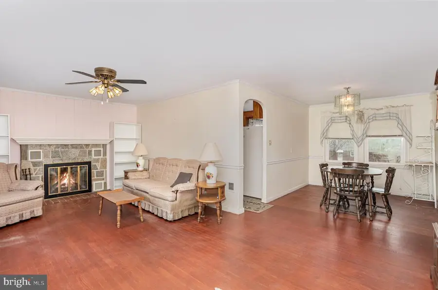 19 Lee St, Hanover, PA 17331 - Image #2