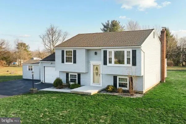 2 Dutton Rd, NEW FREEDOM, PA 17349