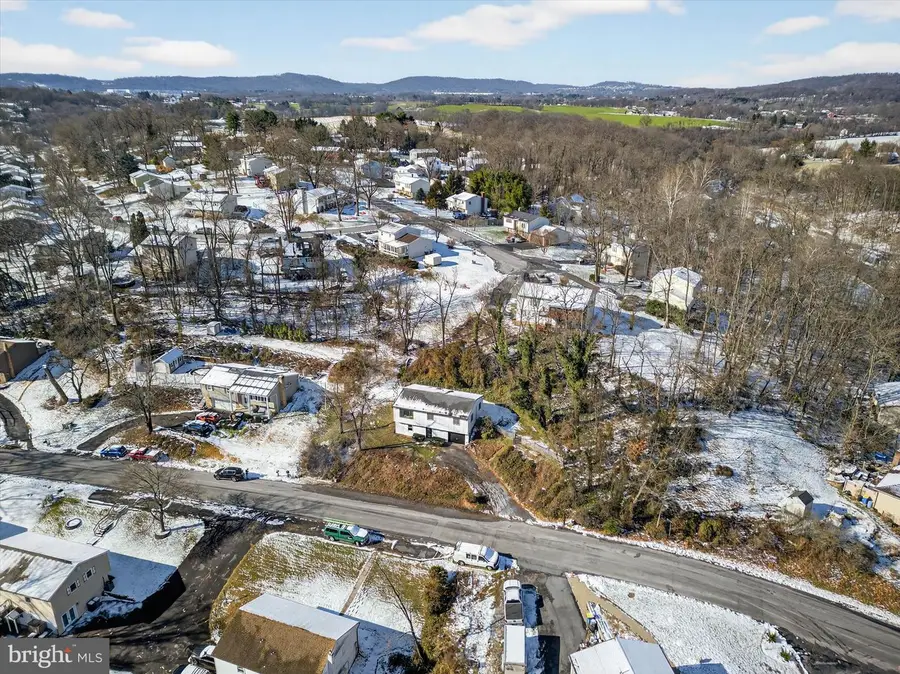 25 Black Walnut Dr, Etters, PA 17319 - Image #3