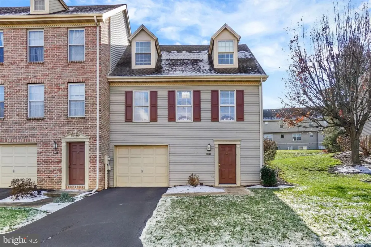 107 Lisa Ln #c107, York, PA 17402 - Image #1