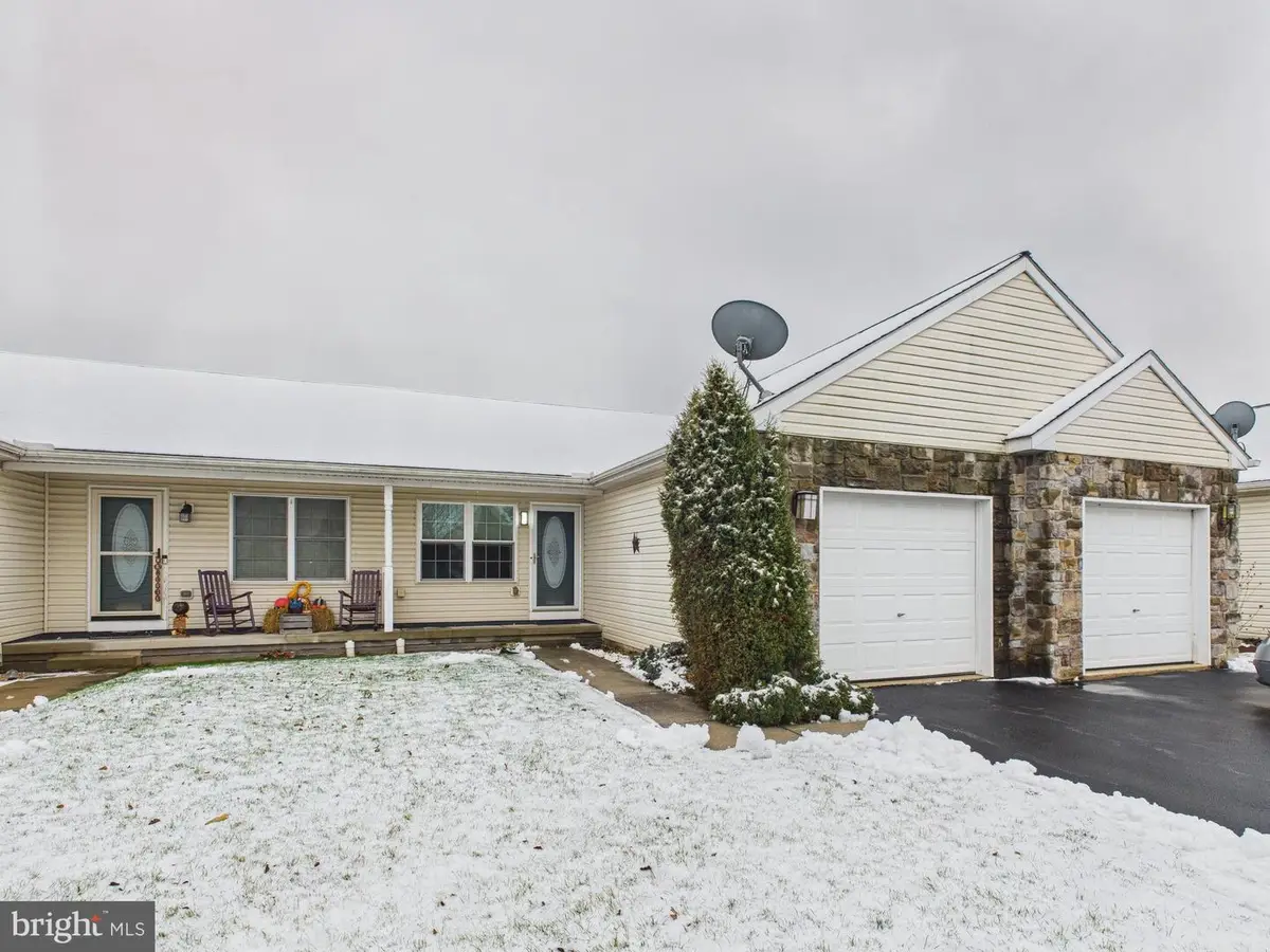 1919 Deerfield Dr, Dover, PA 17315 - Image #1