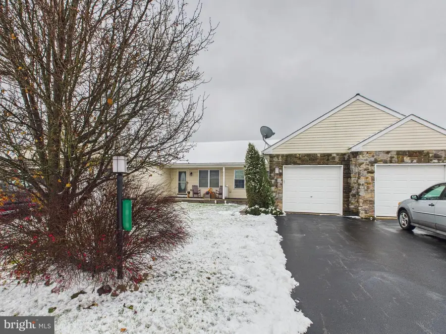 1919 Deerfield Dr, Dover, PA 17315 - Image #2
