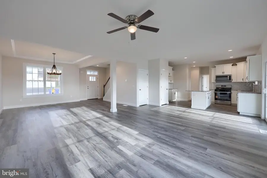 120 Eli Dr, York, PA 17404 - Image #2