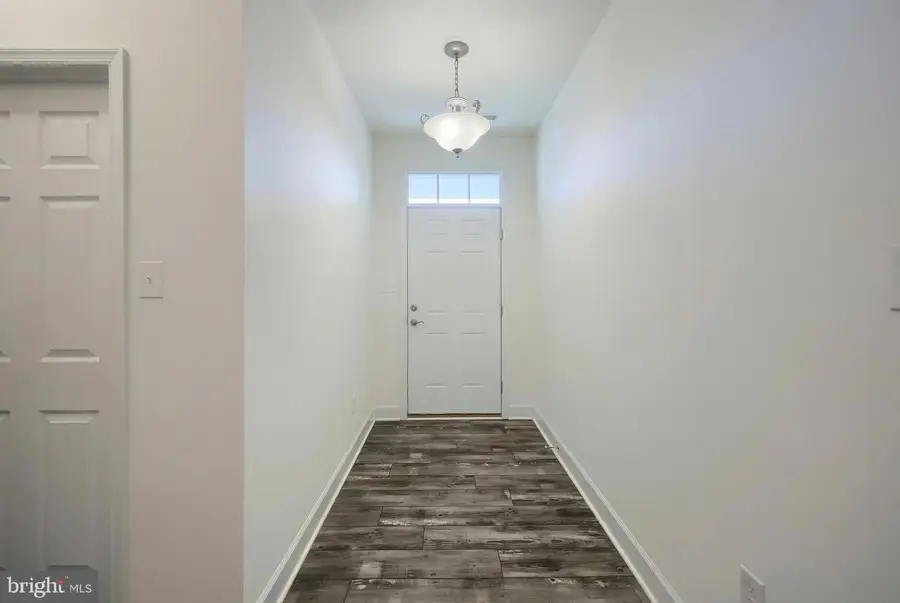 652 Cypress Dr #31, Hanover, PA 17331 - Image #3