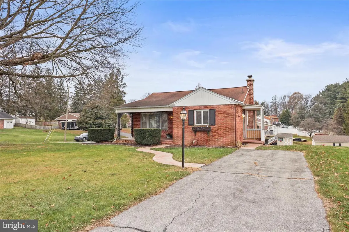 340 S Camp St, Red Lion, PA 17356 - Image #1