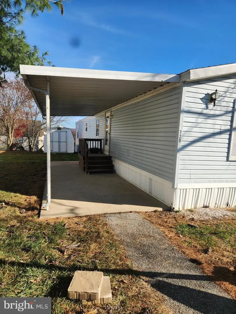 720 Shawna Ave, York, PA 17402 - Image #1