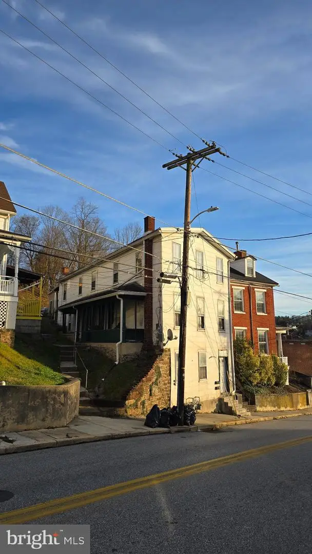 7 Church St, Glen Rock, PA 17327 - Image #2