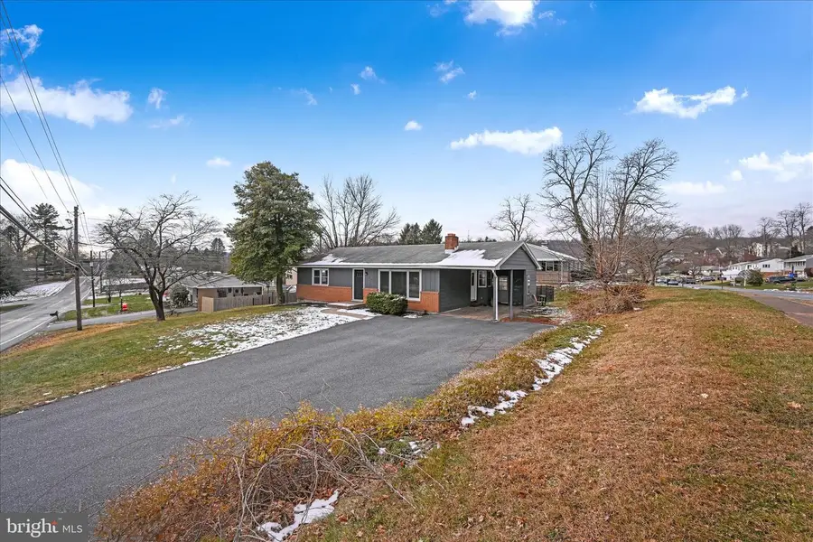 465 Pleasantview Rd, New Cumberland, PA 17070 - Image #2