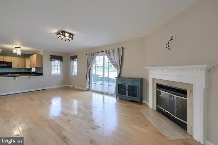 120 Swith Ct, York, PA 17404 - Image #2