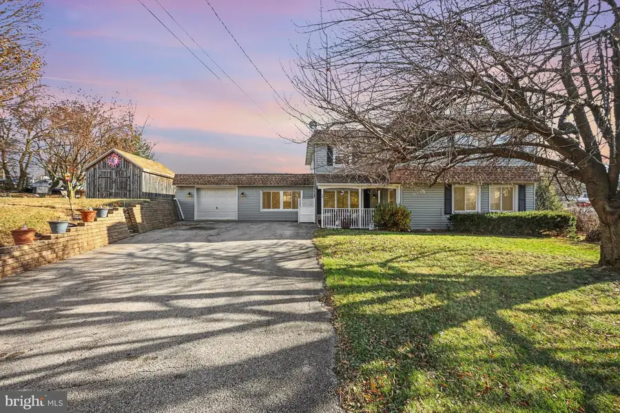 53 S Franklin St, Dallastown, PA 17313 - Image #2