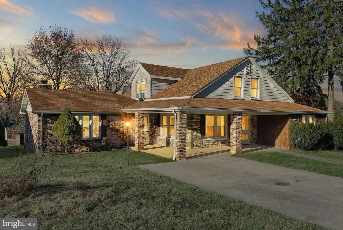 9446-9448 E Springfield Rd, Seven Valleys, PA 17360 - Image #1