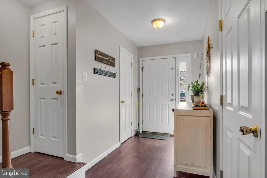 250 Country Ridge Dr, Red Lion, PA 17356 - Image #2