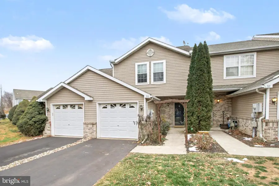 94 Clemens Dr, Dillsburg, PA 17019 - Image #2