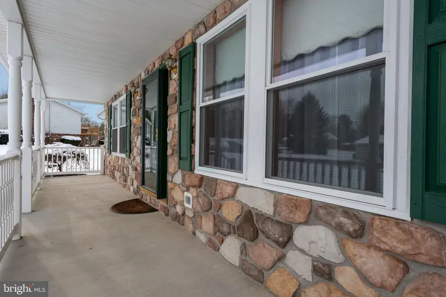 67 Lakeview Ter, Hanover, PA 17331 - Image #3