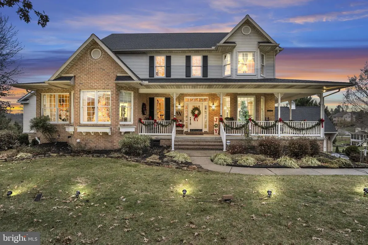 1709 Country Manor Dr, York, PA 17408 - Image #1