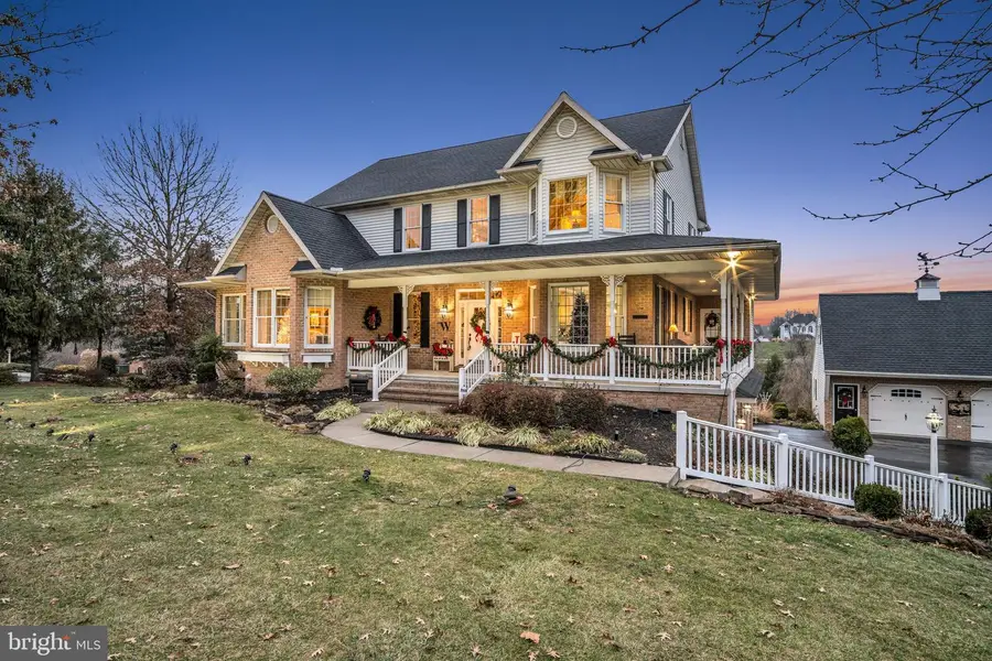 1709 Country Manor Dr, York, PA 17408 - Image #3