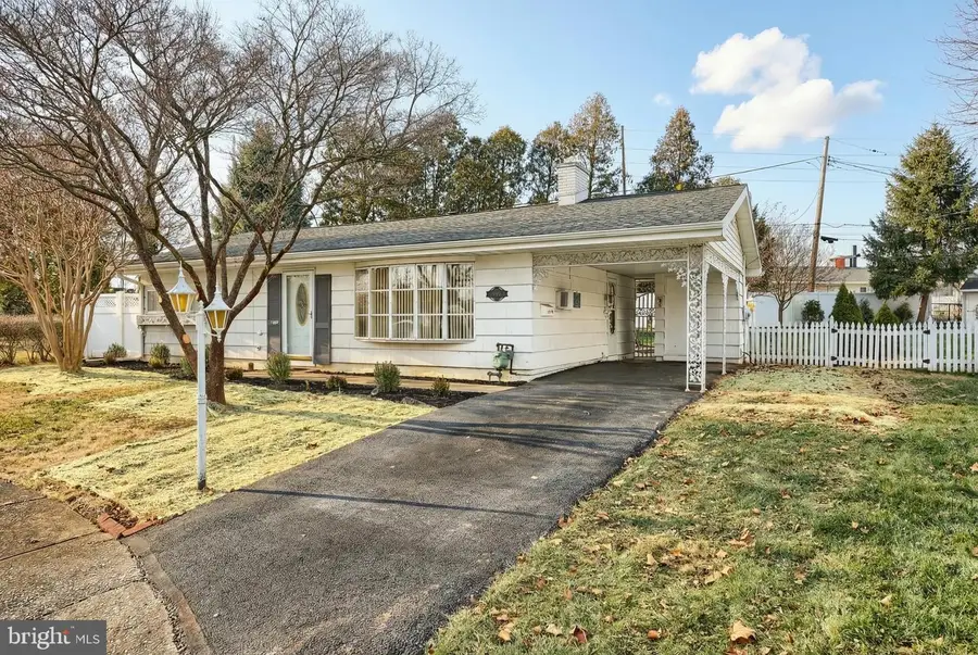 1107 Fireside Ct, York, PA 17404 - Image #2