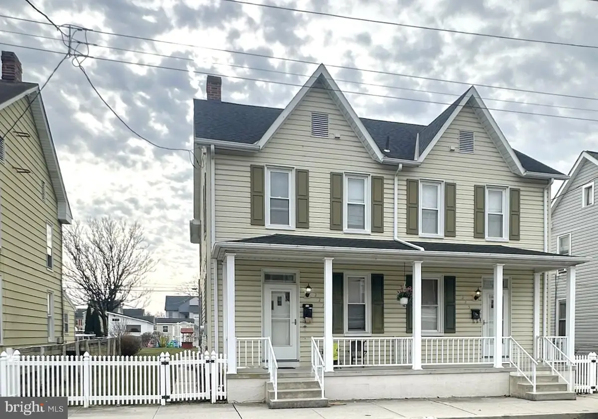 225 & 227 Locust St, Hanover, PA 17331 - Image #1