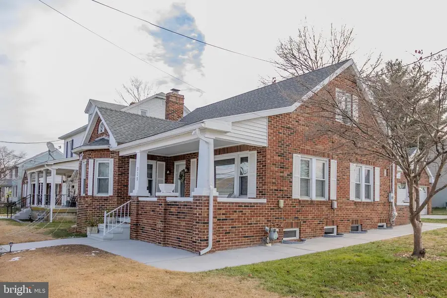 328 W Elm Ave, Hanover, PA 17331 - Image #3