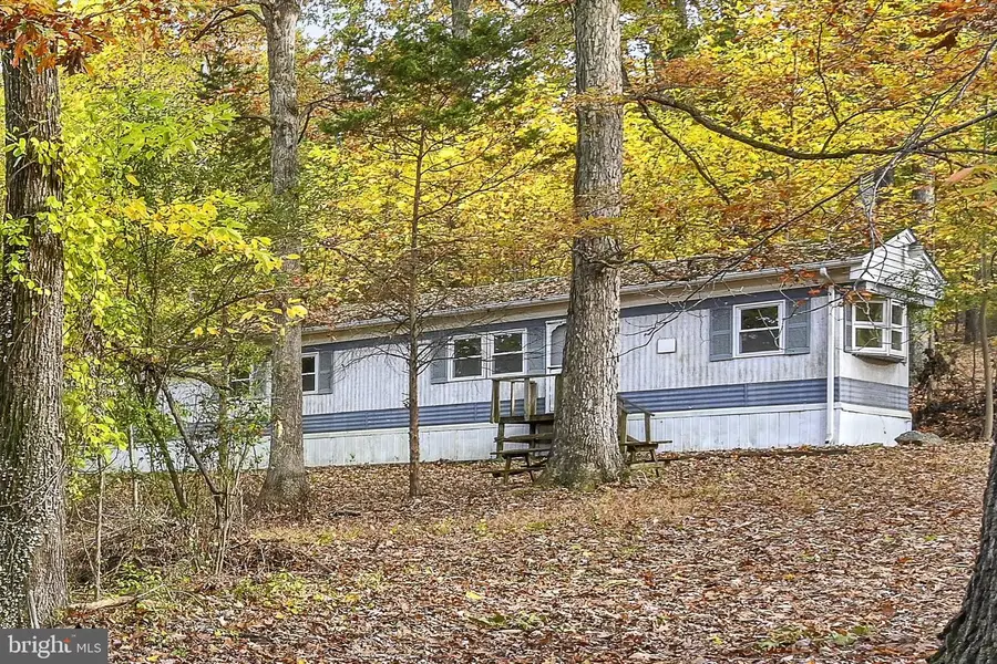 4918 Greenwood Ln, Spring Grove, PA 17362 - Image #2