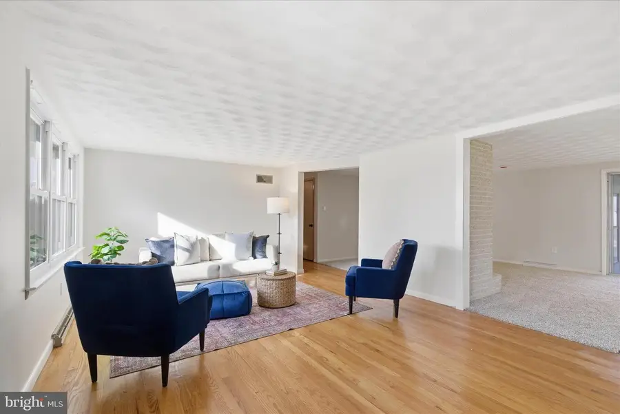 3340 Minton Dr, York, PA 17402 - Image #2