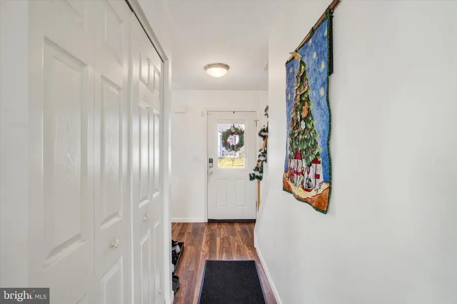 345 Torrey Pines Dr, Mount Wolf, PA 17347 - Image #3