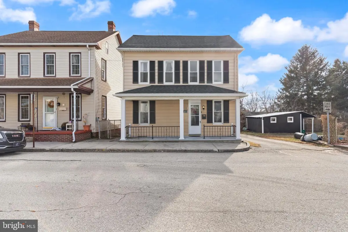 2 Orchard St, Hanover, PA 17331 - Image #1