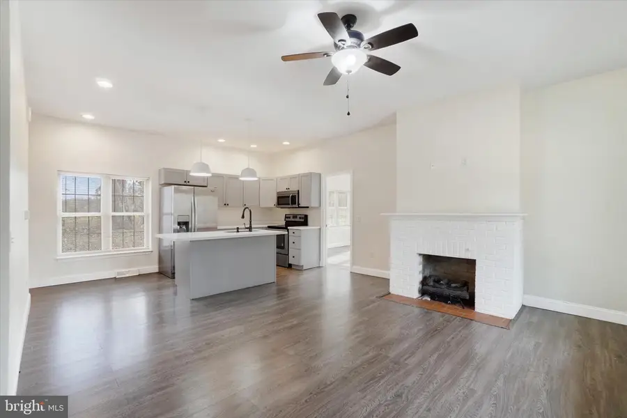 2340 Croll School Rd, York, PA 17403 - Image #2