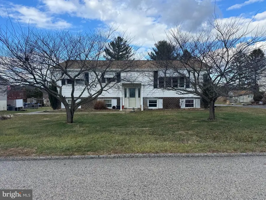 113 Forest Hills Rd, Red Lion, PA 17356 - Image #2