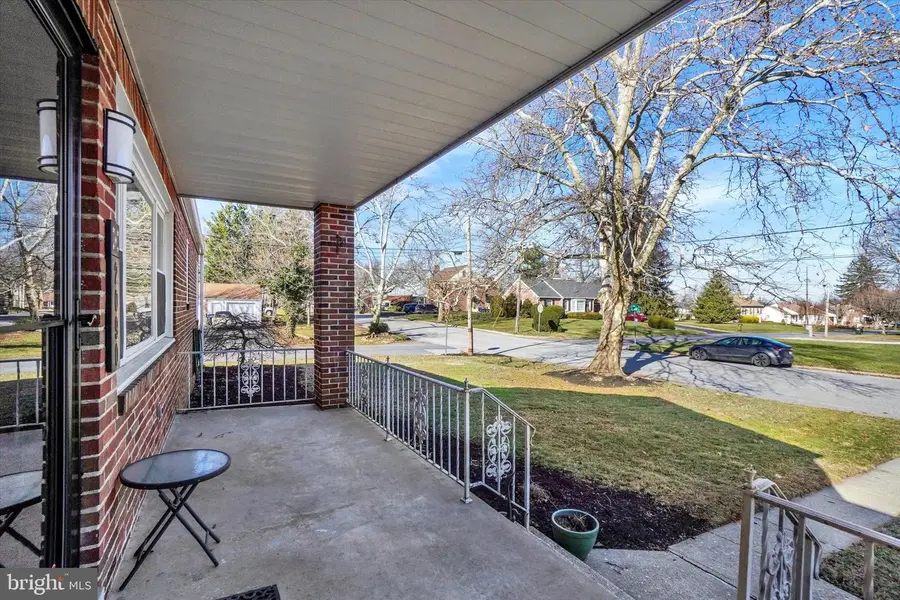 2090 Sycamore Rd, York, PA 17408 - Image #3
