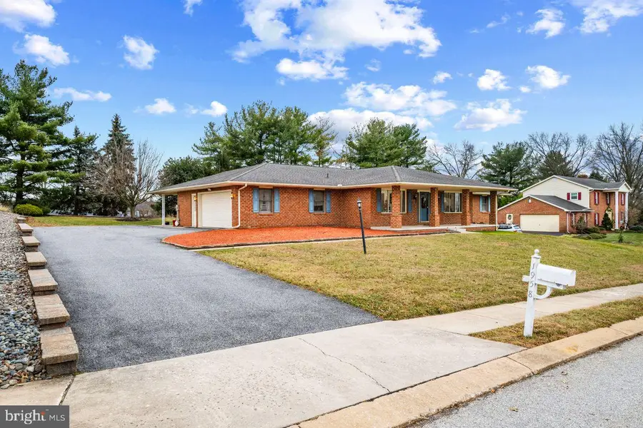 1958 High St, York, PA 17408 - Image #2