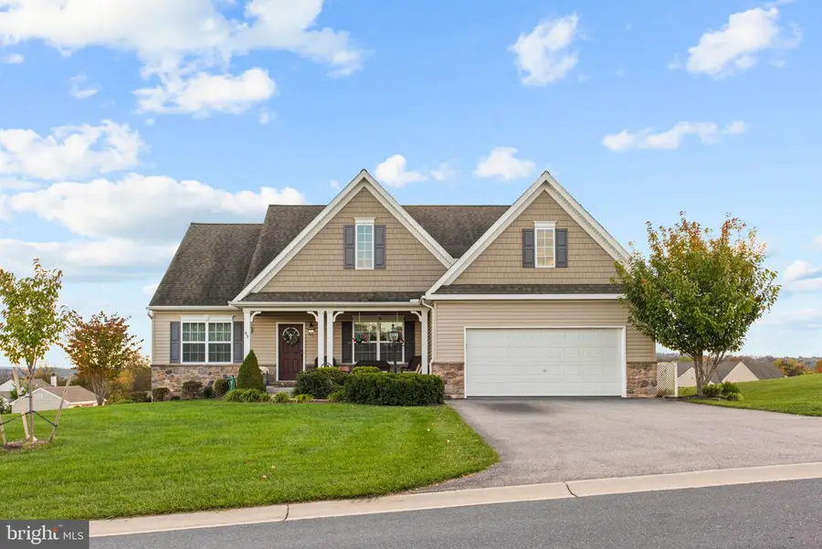 95 Hunters Chase, Etters, PA 17319 - Image #2