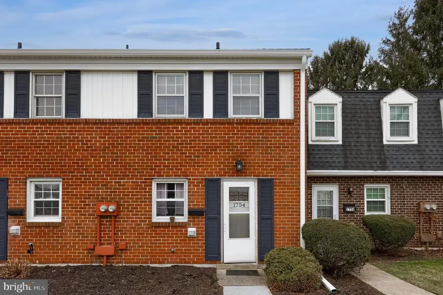 1754 Devers Rd, York, PA 17404 - Image #2