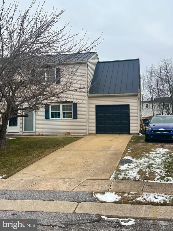 1640 Blue Jay Dr, DOVER, PA 17315