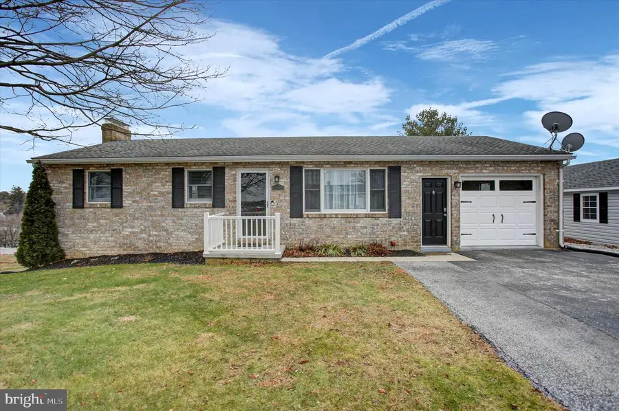 45 Lee Ann Ct, Hanover, PA 17331 - Image #3