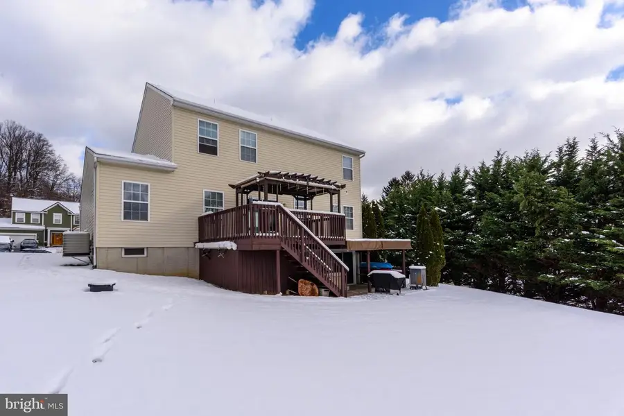 501 Sandpiper Ln, New Cumberland, PA 17070 - Image #3