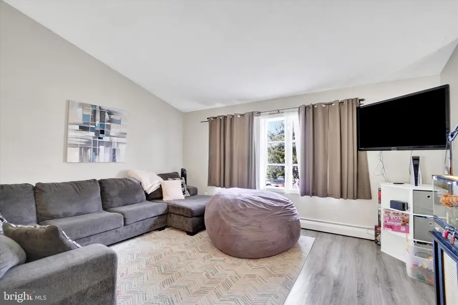 1270 Glendale Rd, York, PA 17403 - Image #3