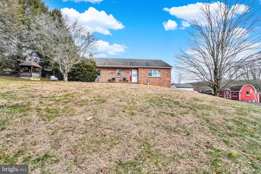 14181 Wolf Rd, Felton, PA 17322 - Image #2