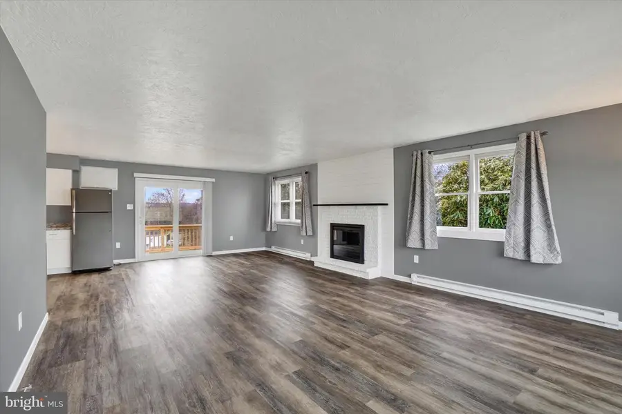 856 Sunnyside Rd, York, PA 17408 - Image #3