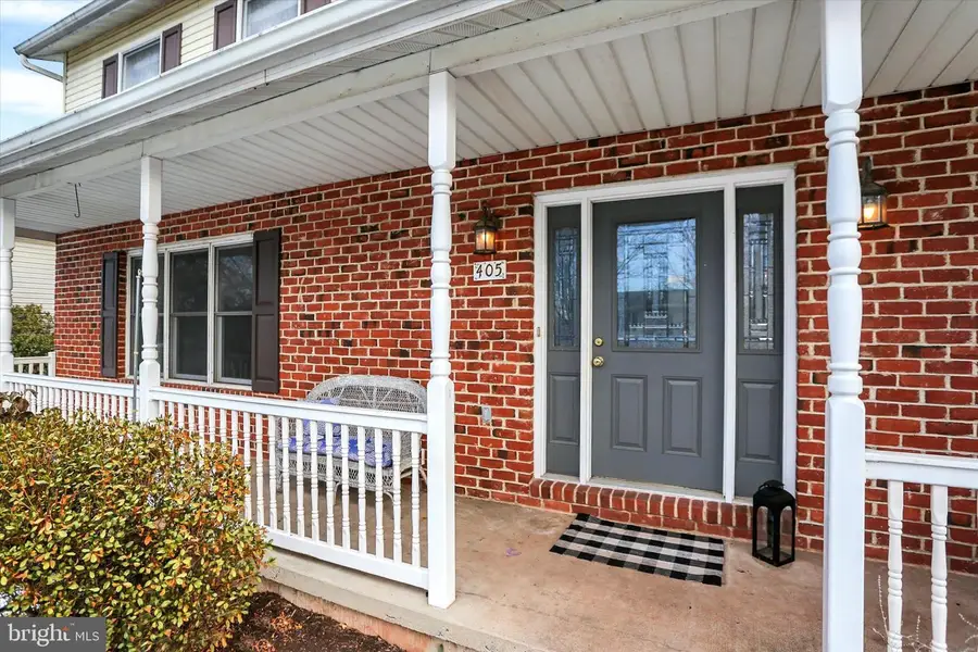 405 Clover Rd, Etters, PA 17319 - Image #2