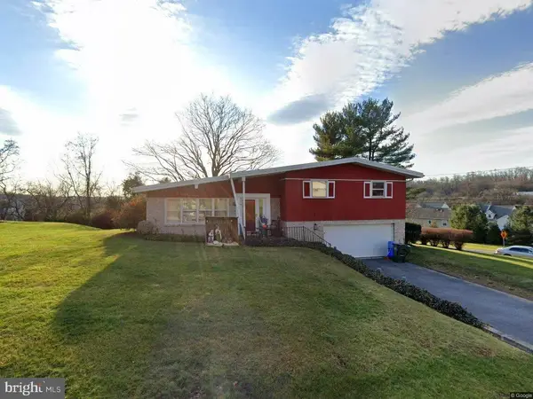 9 Berlin Ct, YORK, PA 17408