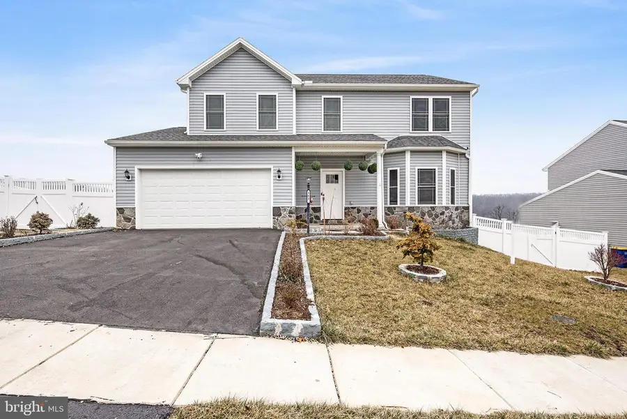 165 Champions Dr, York Haven, PA 17370 - Image #2