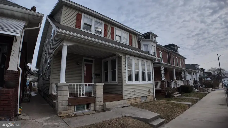 33 Sprenkle Ave, Hanover, PA 17331 - Image #2